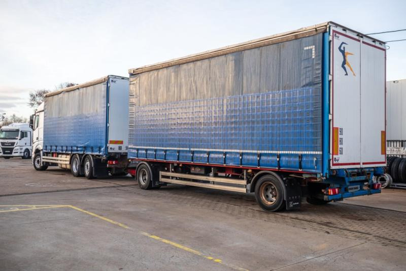 Mercedes ACTROS 2548-6x2+VOITH - 커튼사이더 트럭 : 사진 4 Mercedes ACTROS 2548-6x2+VOITH - 커튼사이더 트럭 : 사진 4