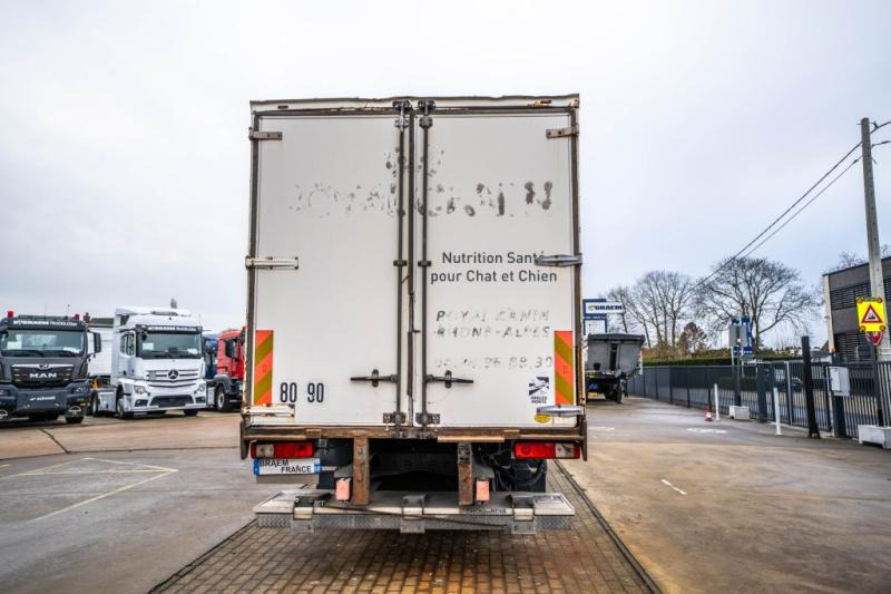 Renault D 19 280 WIDE + DHOLLANDIA 3 T. - 박스 트럭 : 사진 4 Renault D 19 280 WIDE + DHOLLANDIA 3 T. - 박스 트럭 : 사진 4