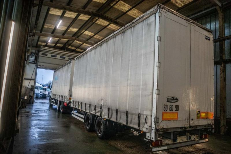 Renault PREMIUM 430DXI-6X2-(+remorque=3.500€) - 커튼사이더 트럭 : 사진 4 Renault PREMIUM 430DXI-6X2-(+remorque=3.500€) - 커튼사이더 트럭 : 사진 4