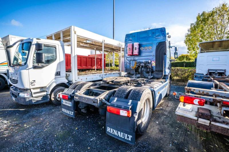 Renault PREMIUM 450 DXI+VOITH+ problème moteur - 트랙터 유닛 : 사진 4 Renault PREMIUM 450 DXI+VOITH+ problème moteur - 트랙터 유닛 : 사진 4