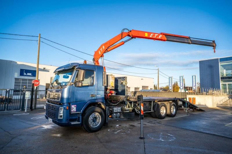 Volvo FM 300-6x2+FASSI 19t/m + 2EXT - 견인 트럭 : 사진 1 Volvo FM 300-6x2+FASSI 19t/m + 2EXT - 견인 트럭 : 사진 1