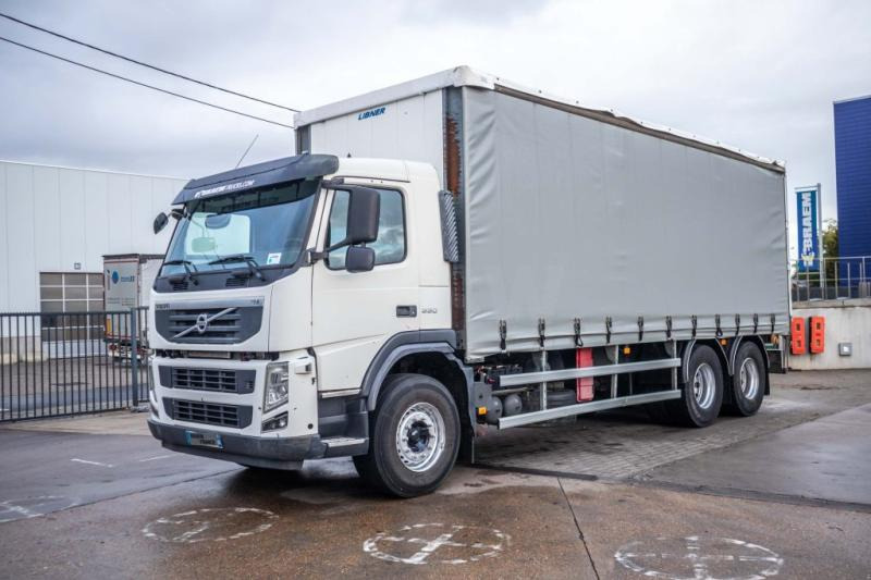 Volvo FM 330-6x2-E5+10 pneus/tires+intarder - 커튼사이더 트럭 : 사진 1 Volvo FM 330-6x2-E5+10 pneus/tires+intarder - 커튼사이더 트럭 : 사진 1