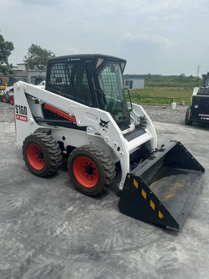 Bobcat S 160 - 스키드 스티어 로더 : 사진 3 Bobcat S 160 - 스키드 스티어 로더 : 사진 3