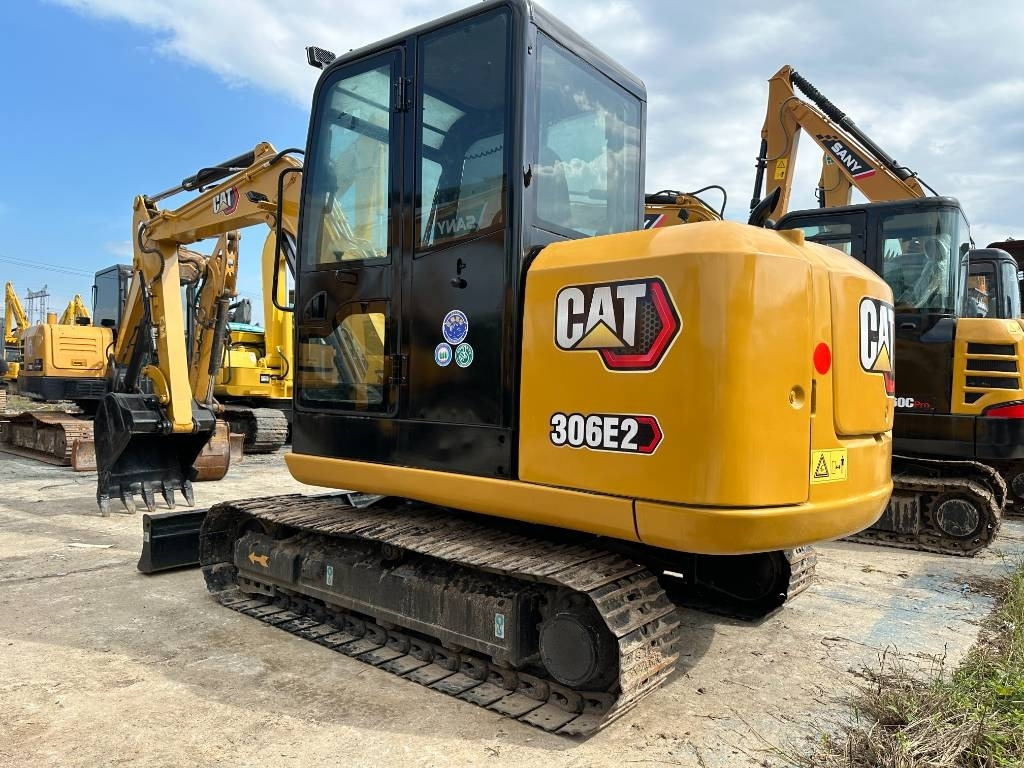 CAT 306E2 - 미니 굴삭기 : 사진 2 CAT 306E2 - 미니 굴삭기 : 사진 2