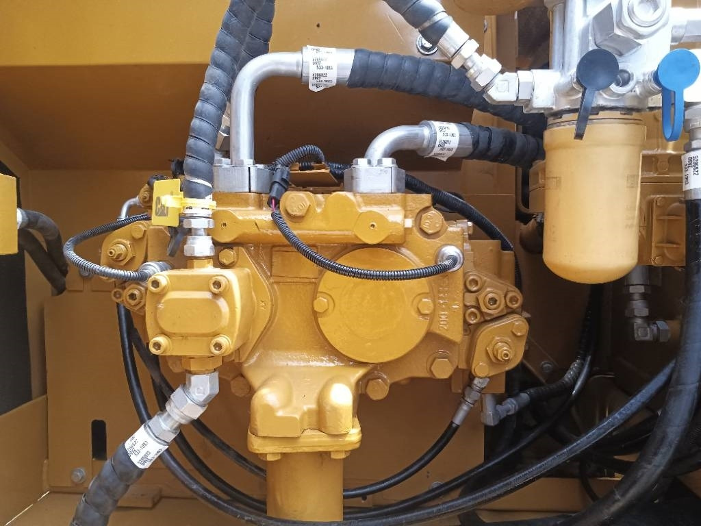 CAT 320D2 - 크롤러 굴삭기 : 사진 5 CAT 320D2 - 크롤러 굴삭기 : 사진 5