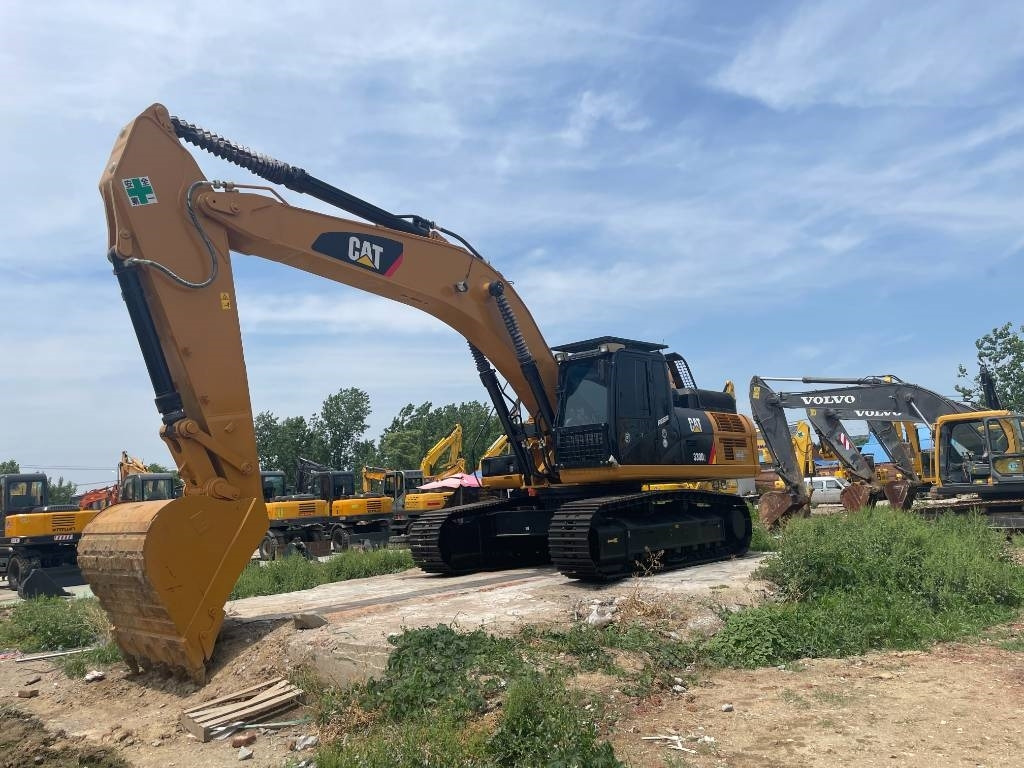 CAT 330D2 - 크롤러 굴삭기 : 사진 2 CAT 330D2 - 크롤러 굴삭기 : 사진 2