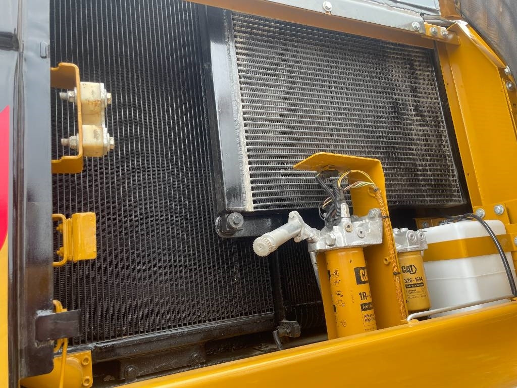 CAT 336D2 - 크롤러 굴삭기 : 사진 4 CAT 336D2 - 크롤러 굴삭기 : 사진 4