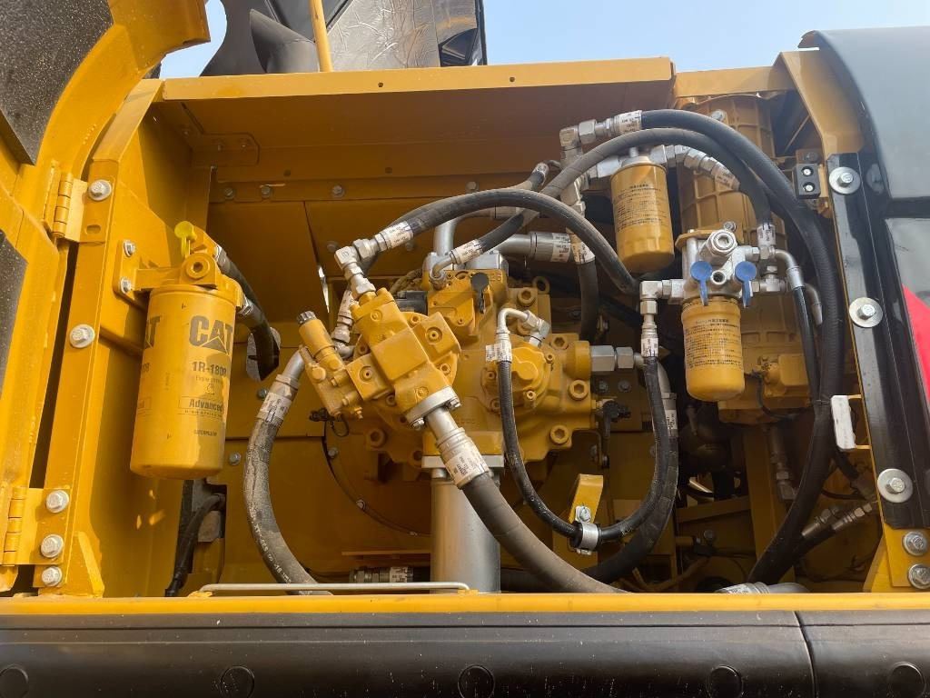 CAT 340 D L - 크롤러 굴삭기 : 사진 5 CAT 340 D L - 크롤러 굴삭기 : 사진 5