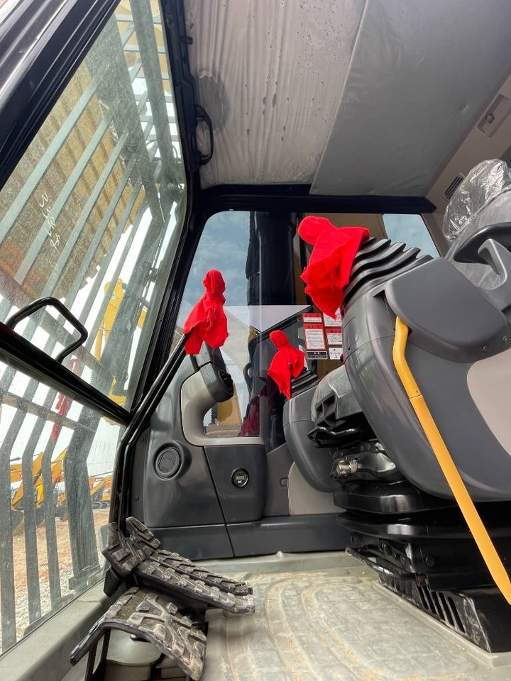 CAT CAT340D2L - 크롤러 굴삭기 : 사진 4 CAT CAT340D2L - 크롤러 굴삭기 : 사진 4