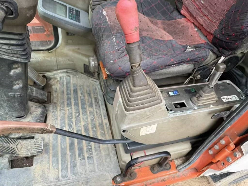 Doosan DH 150 W-7 - 휠 굴삭기 : 사진 5 Doosan DH 150 W-7 - 휠 굴삭기 : 사진 5