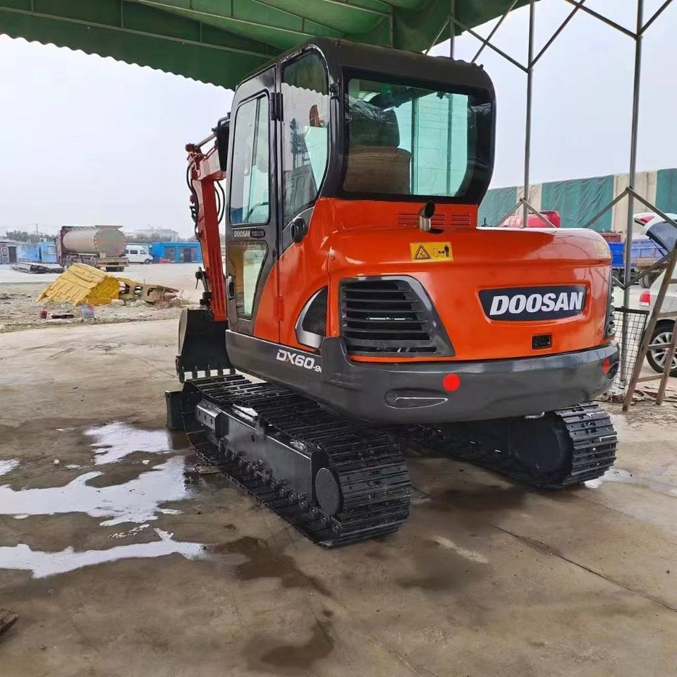 Doosan DX 60-9 C - 미니 굴삭기 : 사진 2 Doosan DX 60-9 C - 미니 굴삭기 : 사진 2