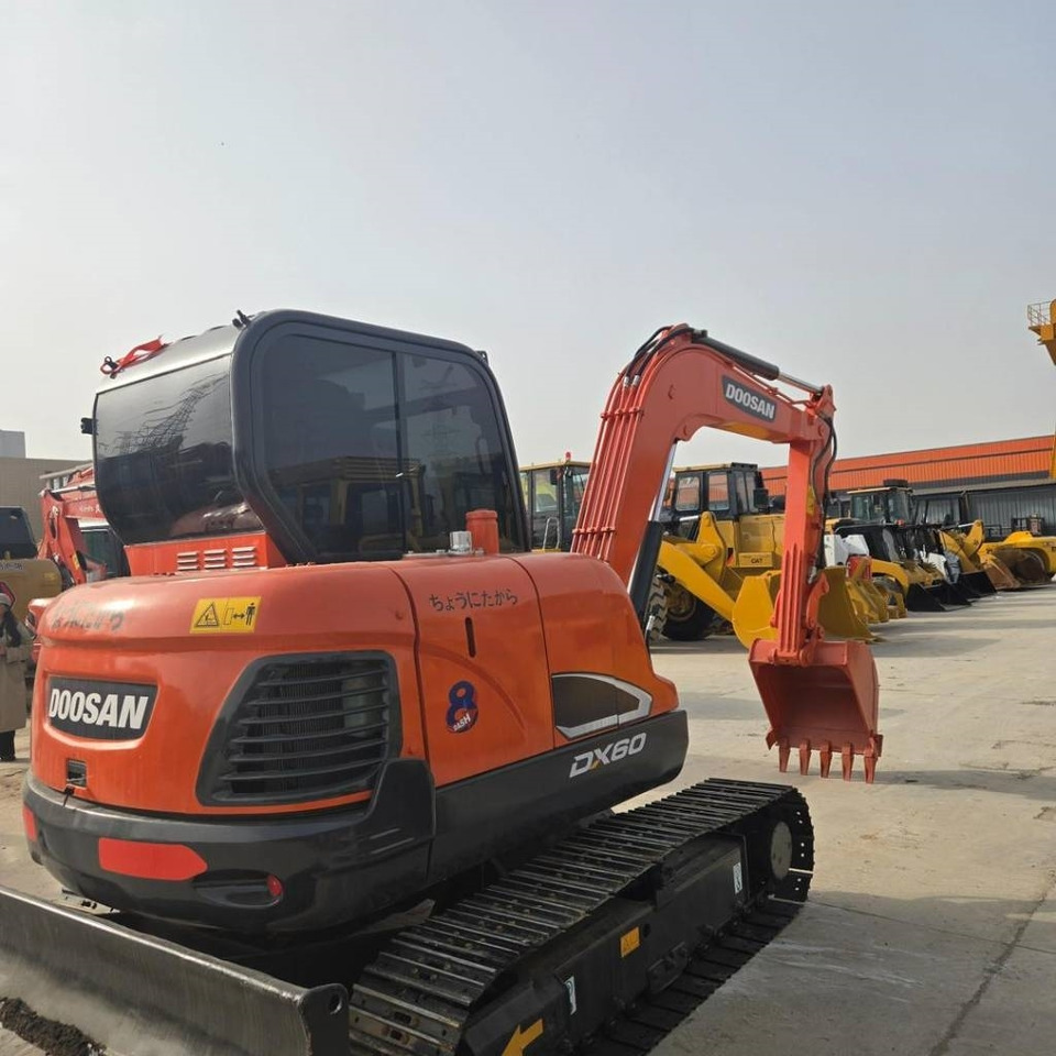 Doosan DX 60-9 C - 미니 굴삭기 : 사진 5 Doosan DX 60-9 C - 미니 굴삭기 : 사진 5