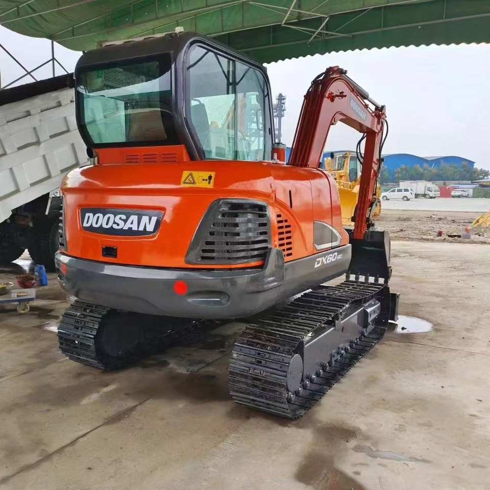 Doosan DX 60-9 C - 미니 굴삭기 : 사진 1 Doosan DX 60-9 C - 미니 굴삭기 : 사진 1