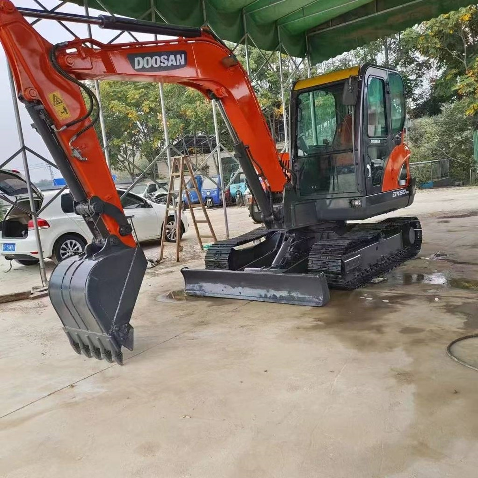 Doosan DX 60-9 C - 미니 굴삭기 : 사진 4 Doosan DX 60-9 C - 미니 굴삭기 : 사진 4