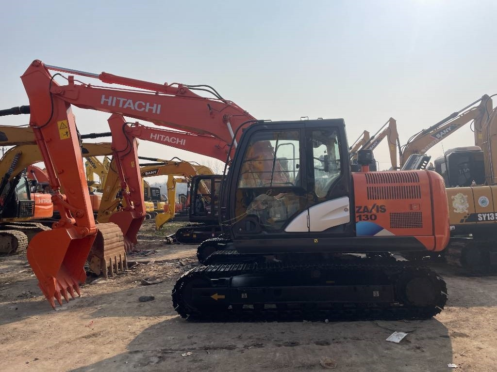 Hitachi ZX 130 - 크롤러 굴삭기 : 사진 3 Hitachi ZX 130 - 크롤러 굴삭기 : 사진 3