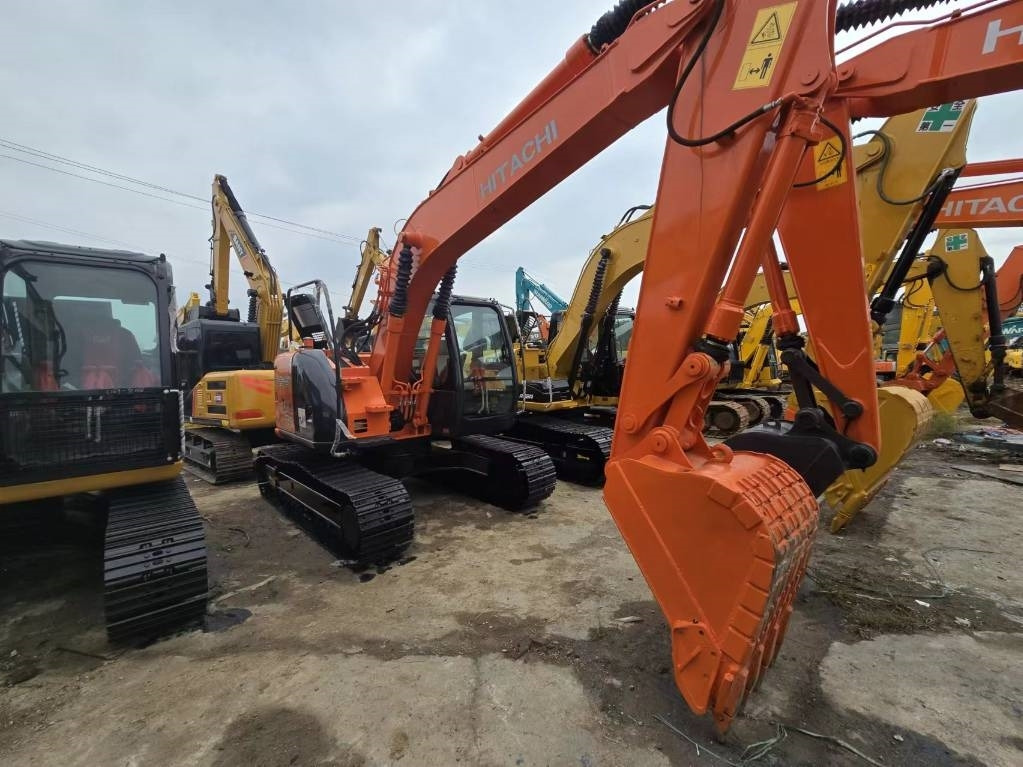 Hitachi ZX 135 US - 크롤러 굴삭기 : 사진 4 Hitachi ZX 135 US - 크롤러 굴삭기 : 사진 4