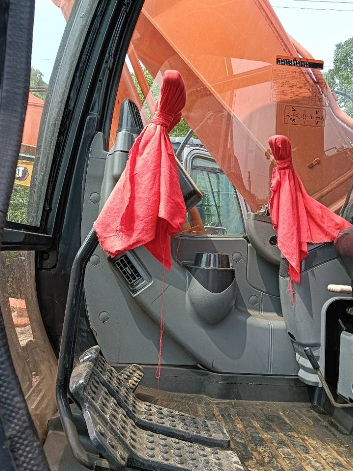 Hitachi ZX 160 - 크롤러 굴삭기 : 사진 5 Hitachi ZX 160 - 크롤러 굴삭기 : 사진 5