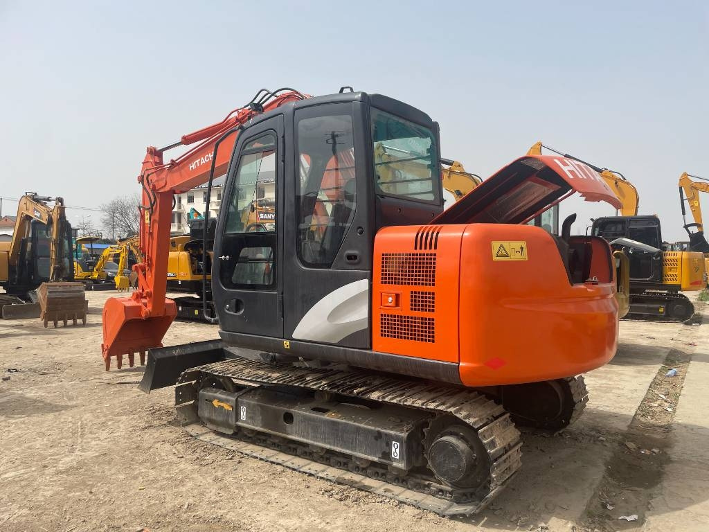 Hitachi ZX 70 - 미니 굴삭기 : 사진 1 Hitachi ZX 70 - 미니 굴삭기 : 사진 1