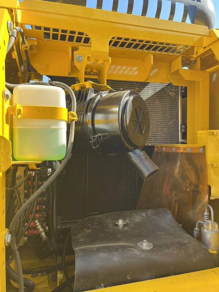 Komatsu PC 130  - 크롤러 굴삭기 : 사진 2 Komatsu PC 130  - 크롤러 굴삭기 : 사진 2