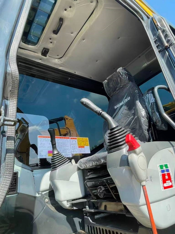 Komatsu PC 130  - 크롤러 굴삭기 : 사진 4 Komatsu PC 130  - 크롤러 굴삭기 : 사진 4