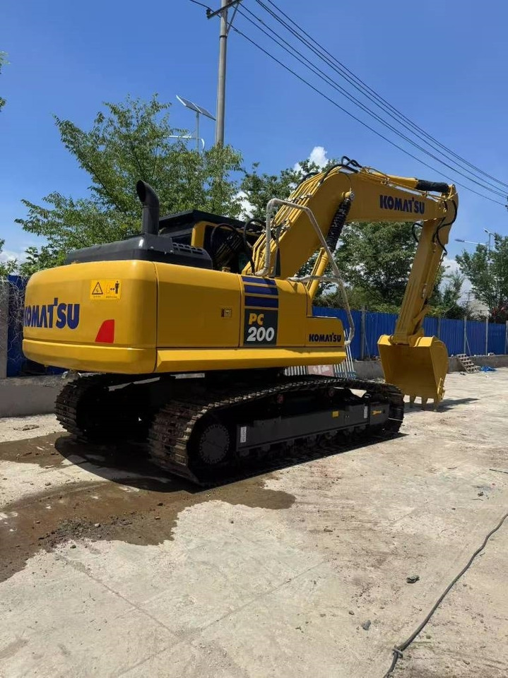 Komatsu PC 200 8N - 크롤러 굴삭기 : 사진 1 Komatsu PC 200 8N - 크롤러 굴삭기 : 사진 1