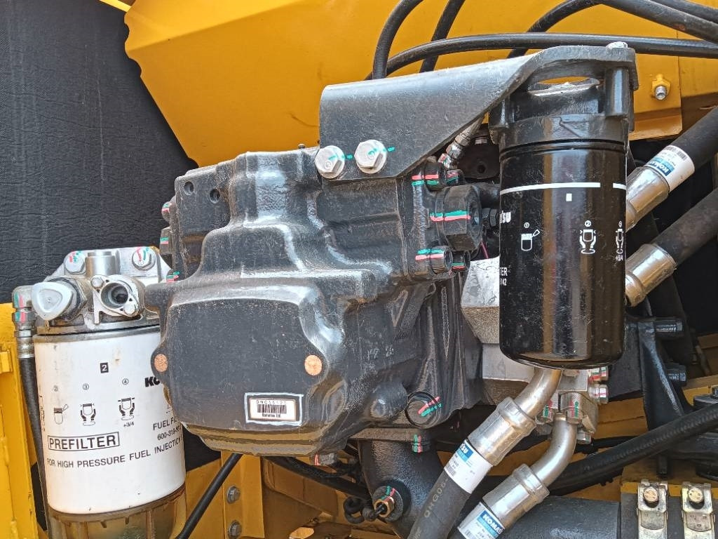 Komatsu PC 210  - 크롤러 굴삭기 : 사진 3 Komatsu PC 210  - 크롤러 굴삭기 : 사진 3