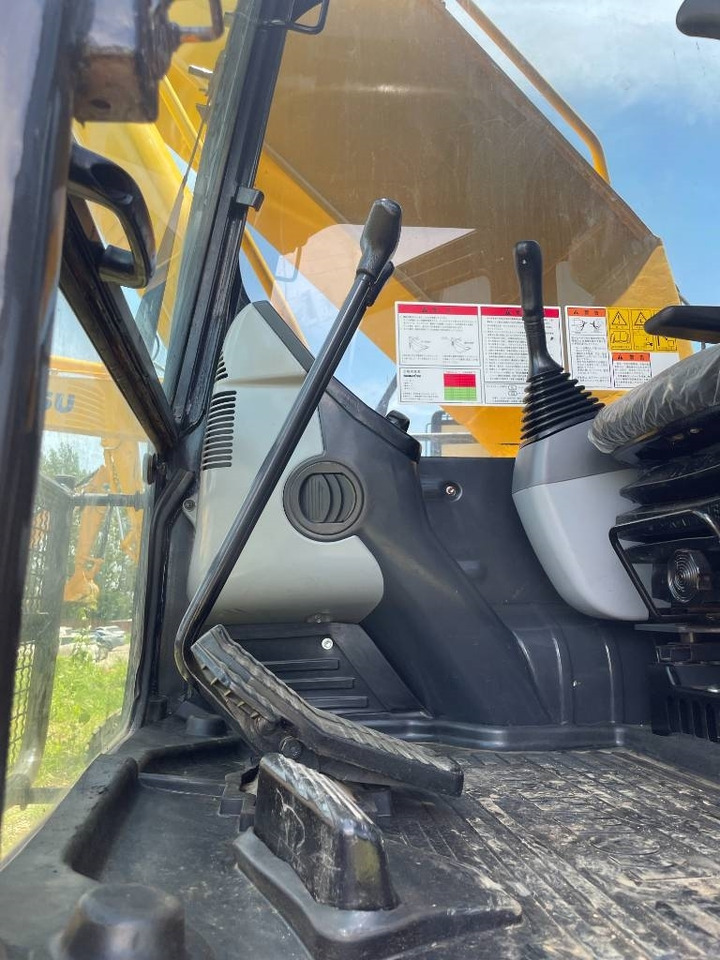 Komatsu PC 220 - 크롤러 굴삭기 : 사진 4 Komatsu PC 220 - 크롤러 굴삭기 : 사진 4