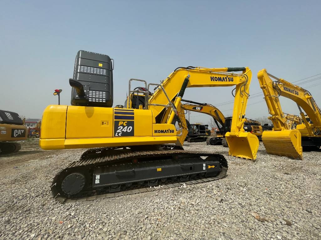 Komatsu PC 240 LC - 크롤러 굴삭기 : 사진 1 Komatsu PC 240 LC - 크롤러 굴삭기 : 사진 1
