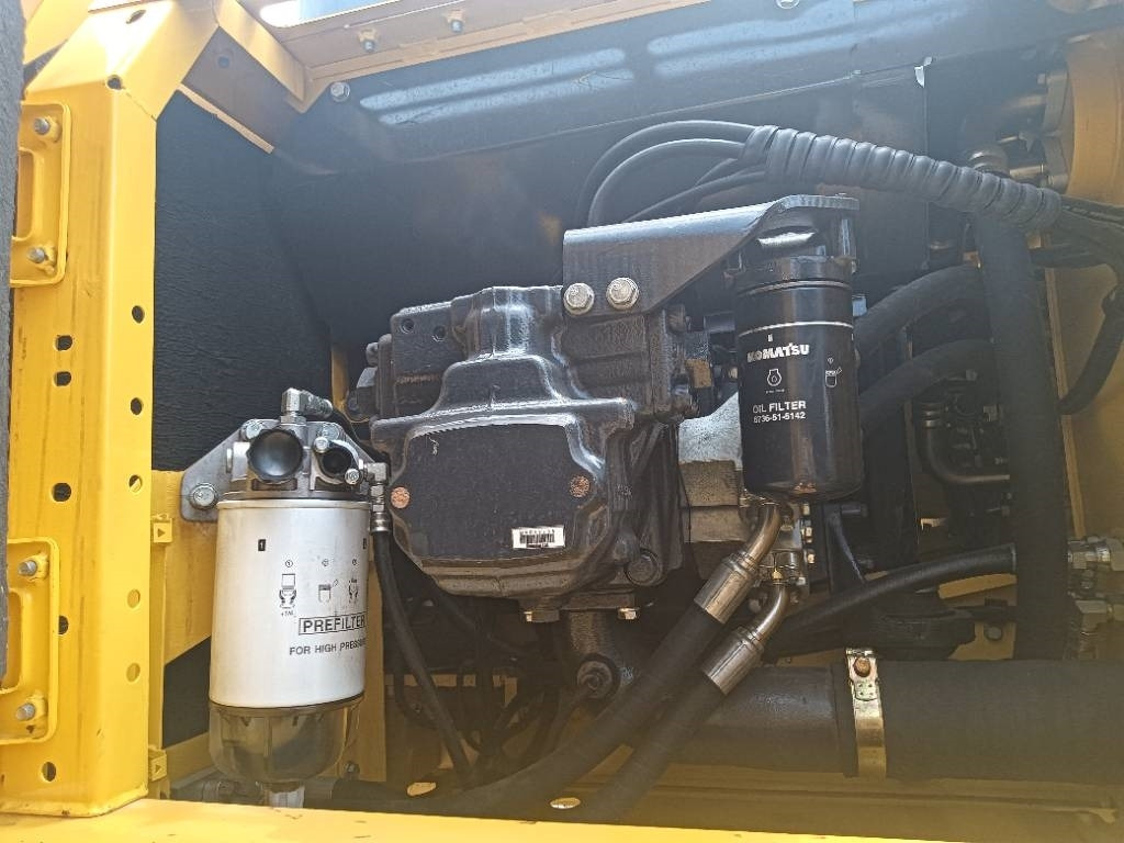 Komatsu PC 240  - 크롤러 굴삭기 : 사진 2 Komatsu PC 240  - 크롤러 굴삭기 : 사진 2