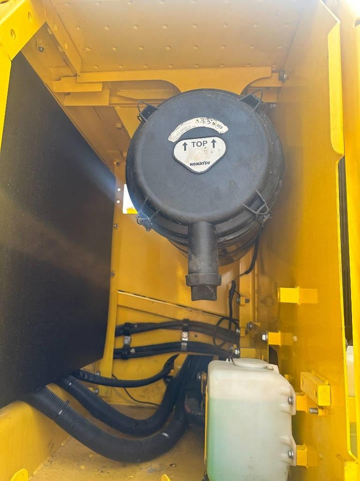 Komatsu PC 240 - 크롤러 굴삭기 : 사진 5 Komatsu PC 240 - 크롤러 굴삭기 : 사진 5