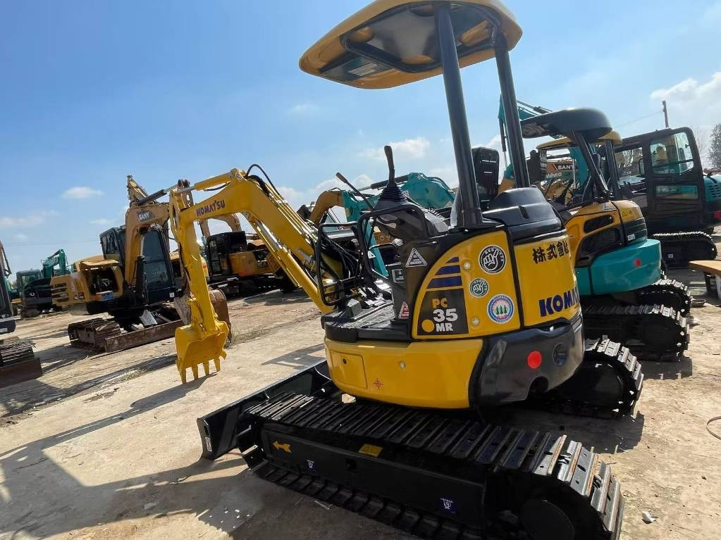 Komatsu PC 35 - 미니 굴삭기 : 사진 1 Komatsu PC 35 - 미니 굴삭기 : 사진 1