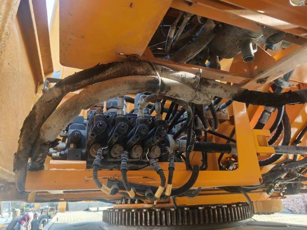 Sany STC 250 H - 전천후 지형 크레인 : 사진 3 Sany STC 250 H - 전천후 지형 크레인 : 사진 3