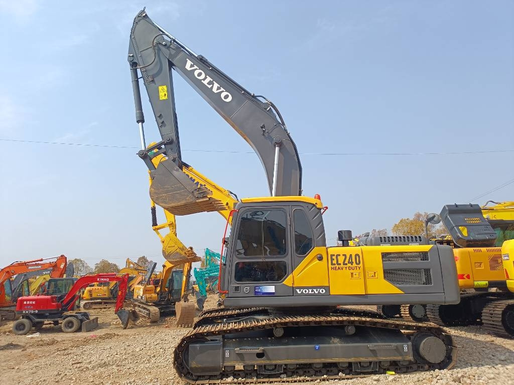 Volvo EC 240 - 크롤러 굴삭기 : 사진 1 Volvo EC 240 - 크롤러 굴삭기 : 사진 1