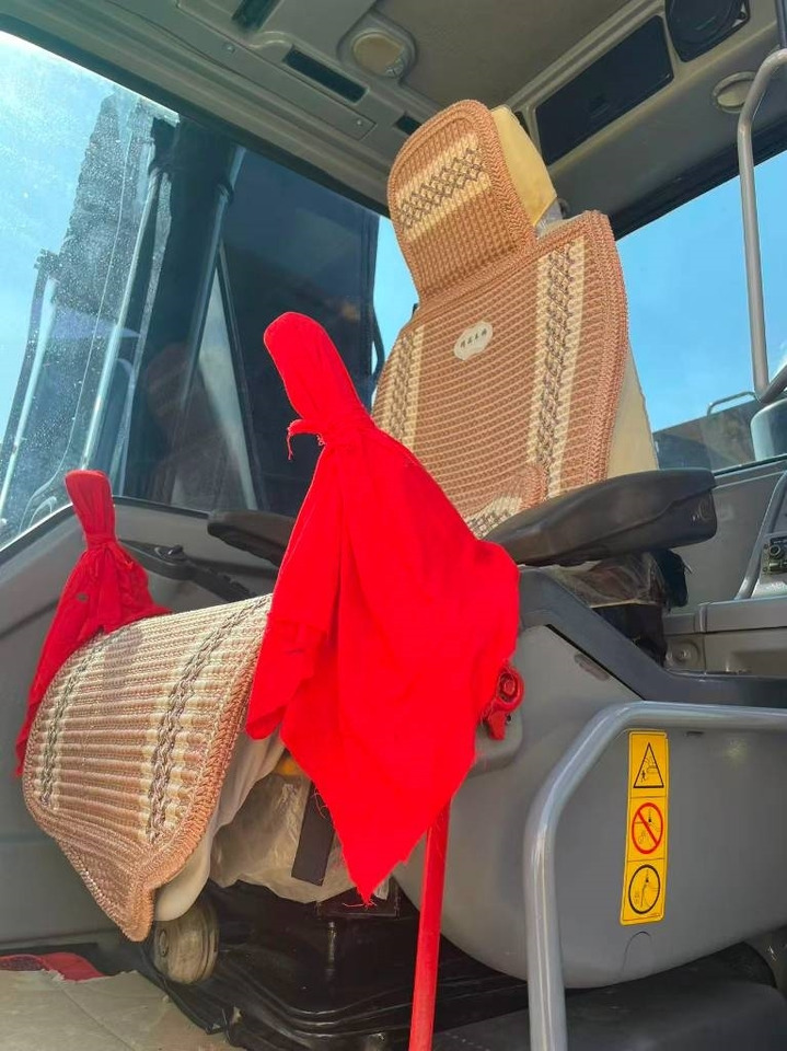 Volvo EC 240 - 크롤러 굴삭기 : 사진 4 Volvo EC 240 - 크롤러 굴삭기 : 사진 4