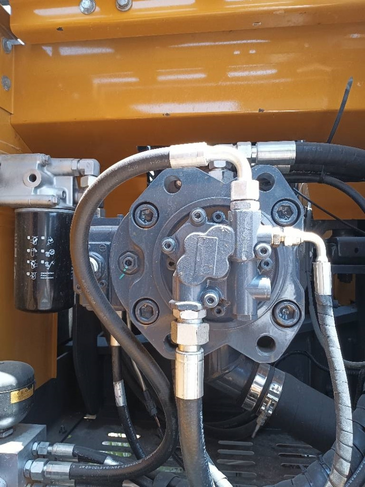 XCMG XE 215 DA - 크롤러 굴삭기 : 사진 5 XCMG XE 215 DA - 크롤러 굴삭기 : 사진 5