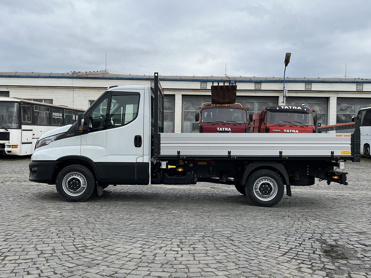 Iveco DAILY SKLÁPAČ, 2.3D, 35S16H - 덤프 밴 : 사진 4 Iveco DAILY SKLÁPAČ, 2.3D, 35S16H - 덤프 밴 : 사진 4