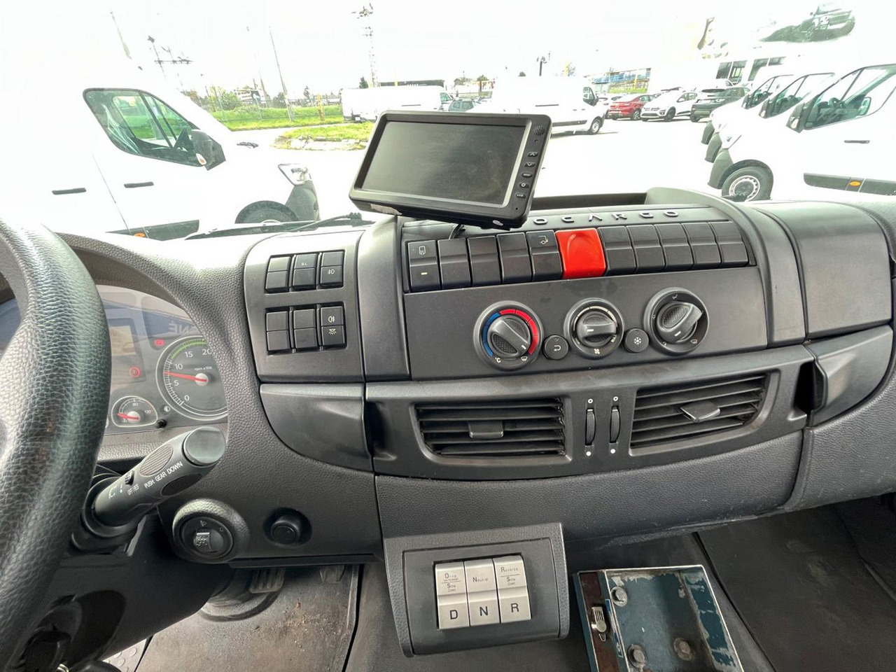 후크 리프트 트럭, 크레인 트럭 Iveco EuroCargo, 80E18, Hákový nosič kontajnerov : 사진 16