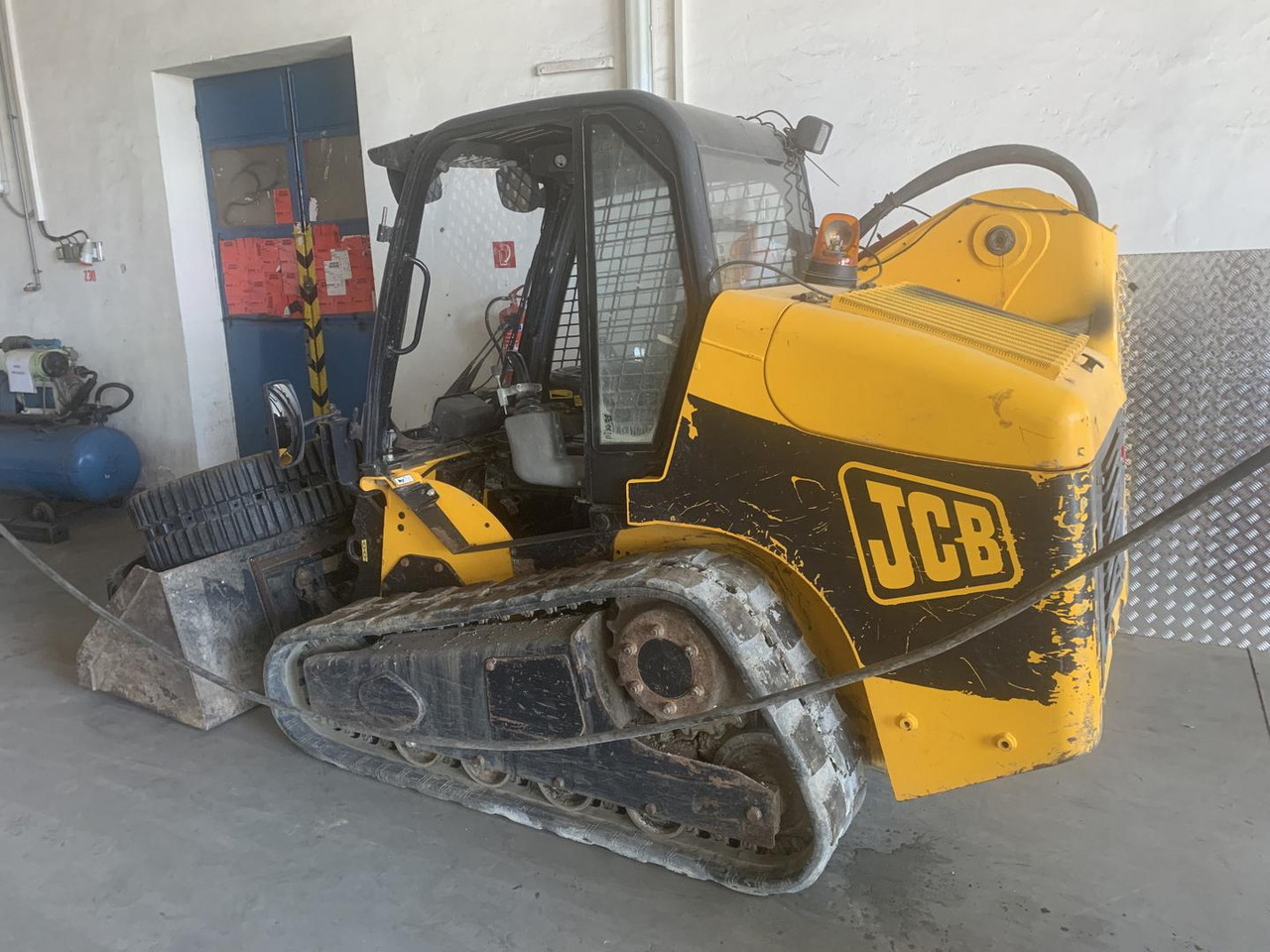JCB 190T, 46kW, Pásový nakladač - 스키드 스티어 로더 : 사진 4 JCB 190T, 46kW, Pásový nakladač - 스키드 스티어 로더 : 사진 4
