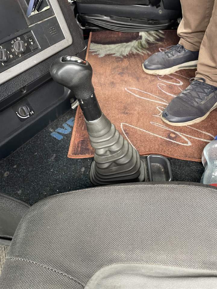 Iveco Stralis AS 440S45 - 트랙터 유닛 : 사진 4 Iveco Stralis AS 440S45 - 트랙터 유닛 : 사진 4