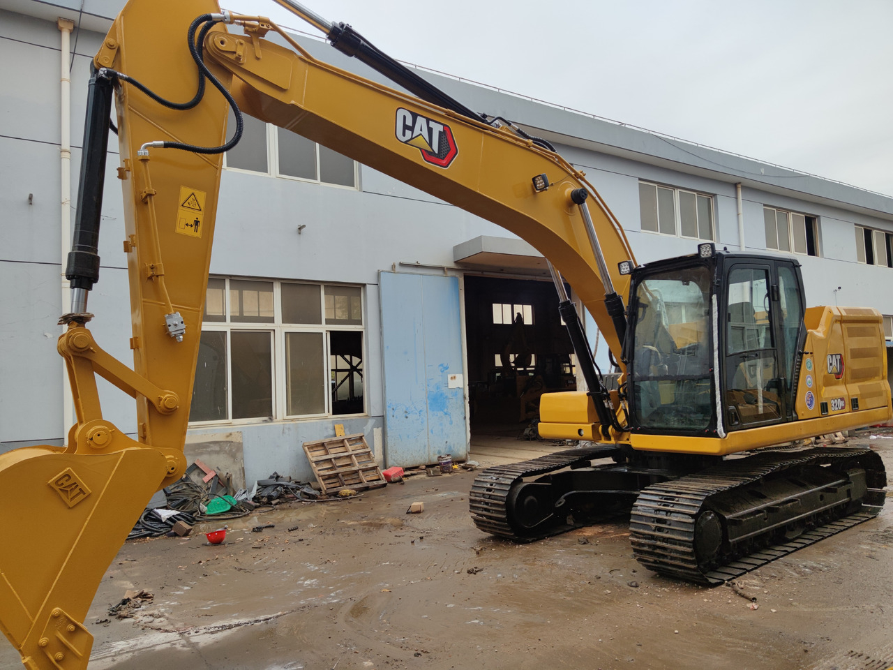 CATERPILLAR 320GC - 모바일 크레인 : 사진 4 CATERPILLAR 320GC - 모바일 크레인 : 사진 4