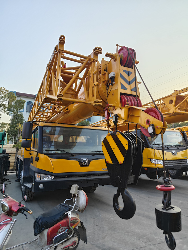 XCMG QY55KC used 55ton truck crane - 모바일 크레인 : 사진 2 XCMG QY55KC used 55ton truck crane - 모바일 크레인 : 사진 2