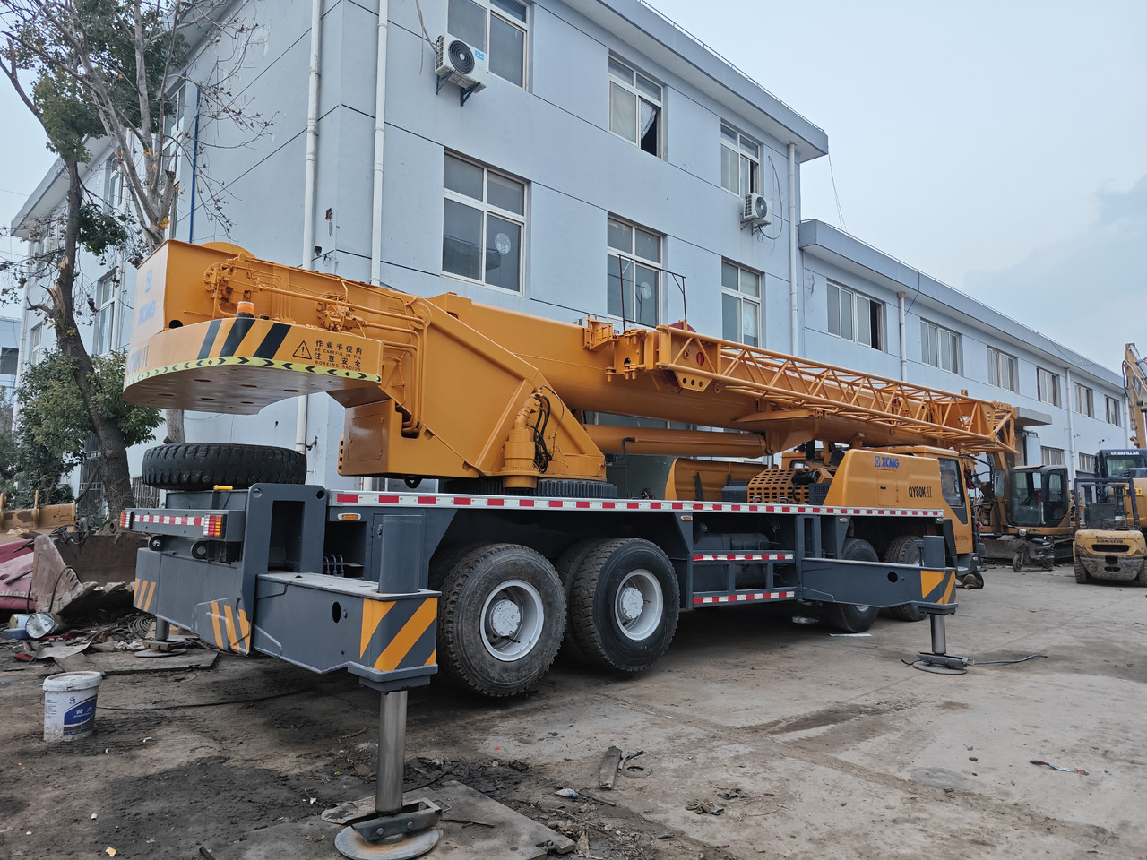 XCMG QY80K 80T TRUCK CRANE - 모바일 크레인 : 사진 4 XCMG QY80K 80T TRUCK CRANE - 모바일 크레인 : 사진 4