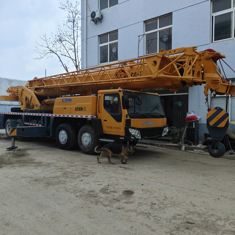 XCMG QY80K 80T TRUCK CRANE - 모바일 크레인 : 사진 3 XCMG QY80K 80T TRUCK CRANE - 모바일 크레인 : 사진 3