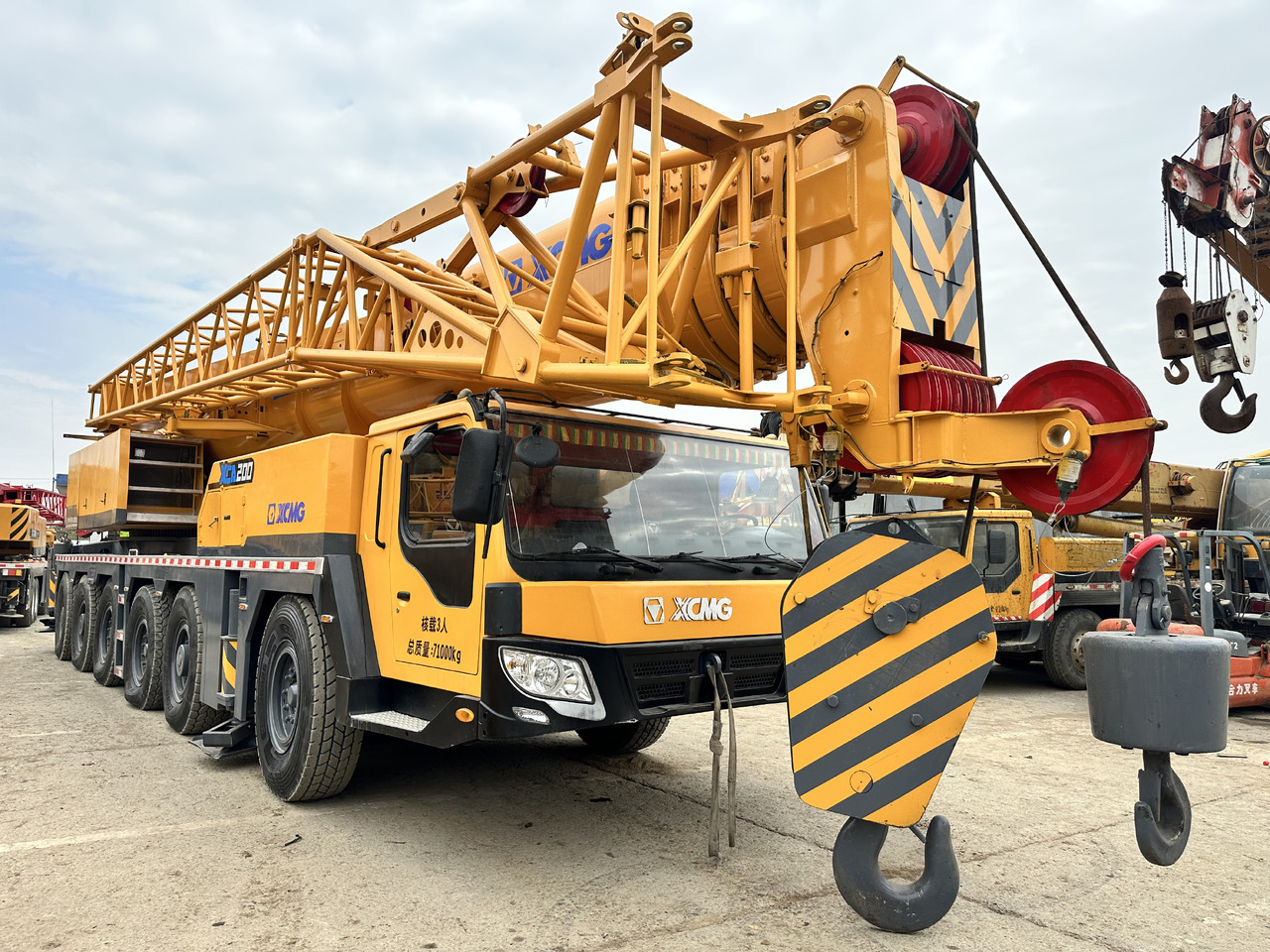 XCMG XCA200 200TON Truck crane - 모바일 크레인 : 사진 3 XCMG XCA200 200TON Truck crane - 모바일 크레인 : 사진 3