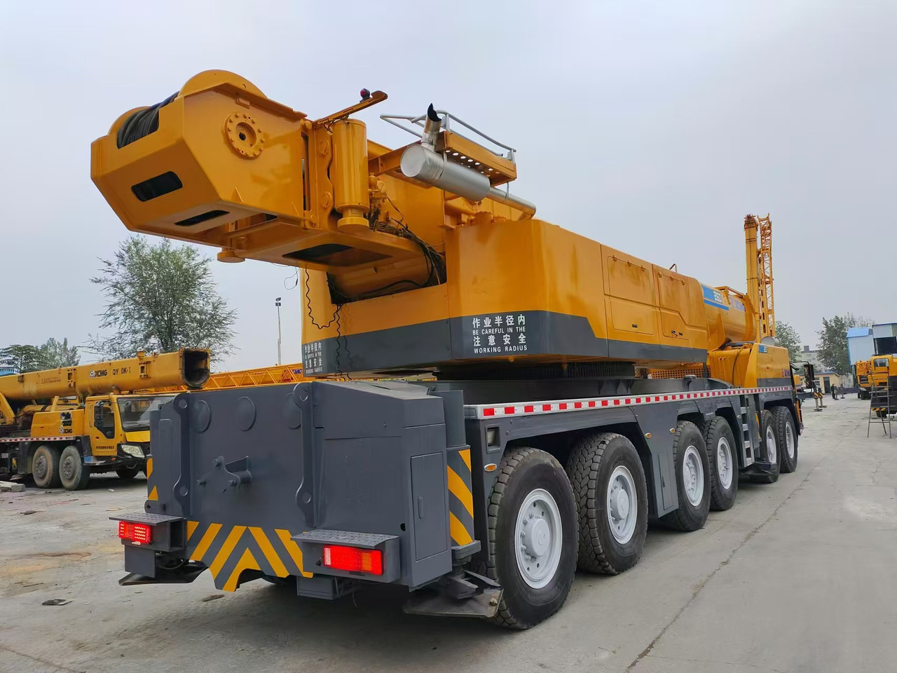 XCMG XCA260 260TON TRUCK CRANE - 모바일 크레인 : 사진 2 XCMG XCA260 260TON TRUCK CRANE - 모바일 크레인 : 사진 2