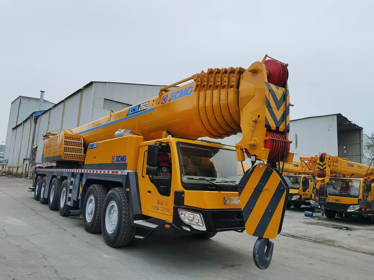 XCMG XCA260 260TON TRUCK CRANE - 모바일 크레인 : 사진 3 XCMG XCA260 260TON TRUCK CRANE - 모바일 크레인 : 사진 3