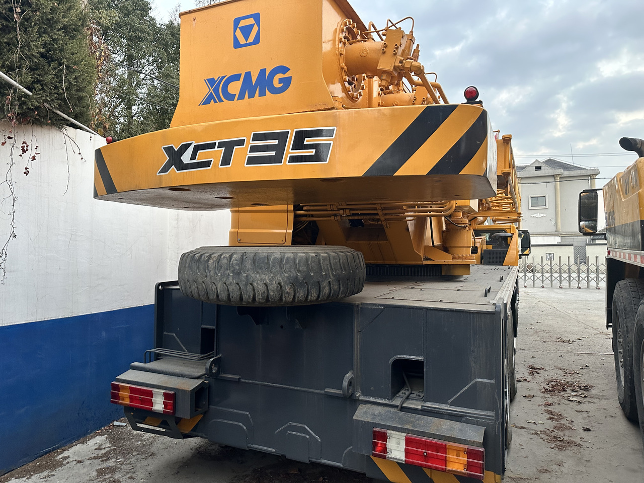 XCMG XCT35 - 모바일 크레인 : 사진 4 XCMG XCT35 - 모바일 크레인 : 사진 4