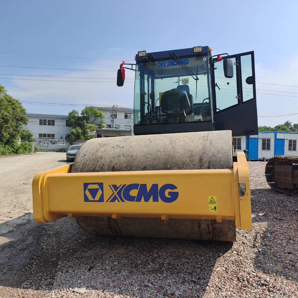 XCMG XS143J - 압축기 : 사진 4 XCMG XS143J - 압축기 : 사진 4