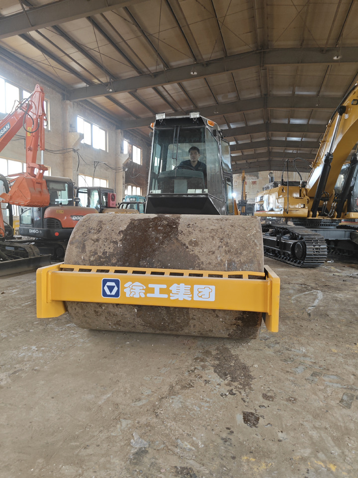 XCMG YZ18JC - 압축기 : 사진 5 XCMG YZ18JC - 압축기 : 사진 5