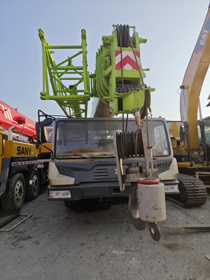 ZOOMLION ZTC500V - 모바일 크레인 : 사진 1 ZOOMLION ZTC500V - 모바일 크레인 : 사진 1